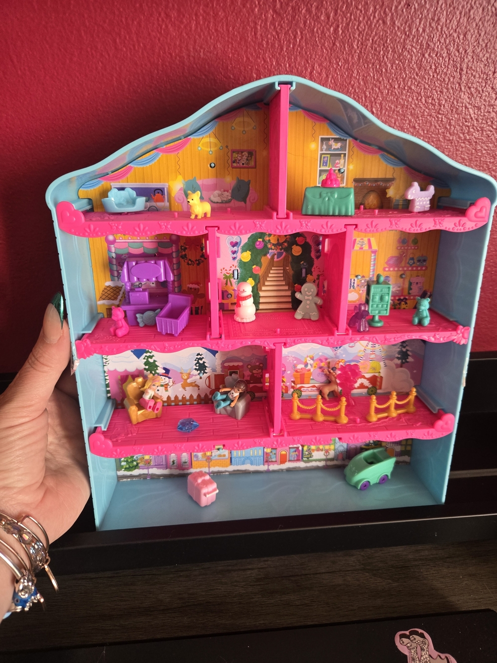 Polly Pocket Playhouse Dollhouse- Used Xmas Advent Calendar Toy